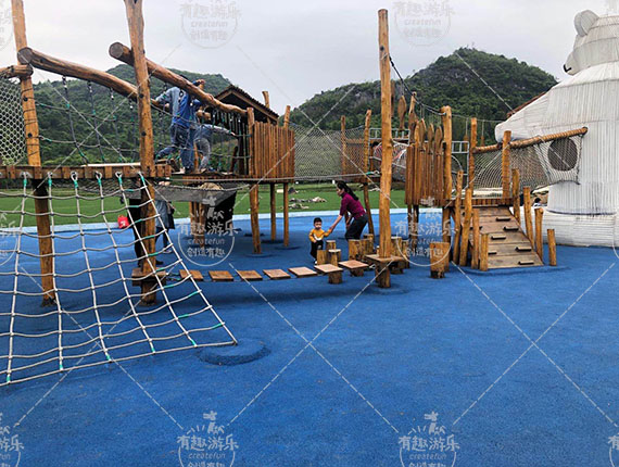 木制無動力游樂設施